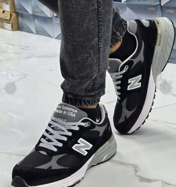 New Balance M993GL