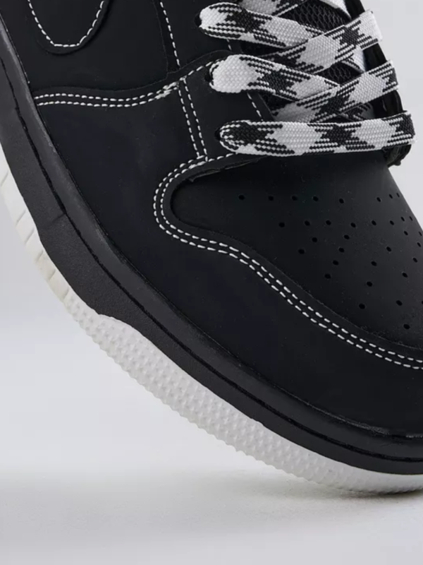 Nike SB Dunk Low...